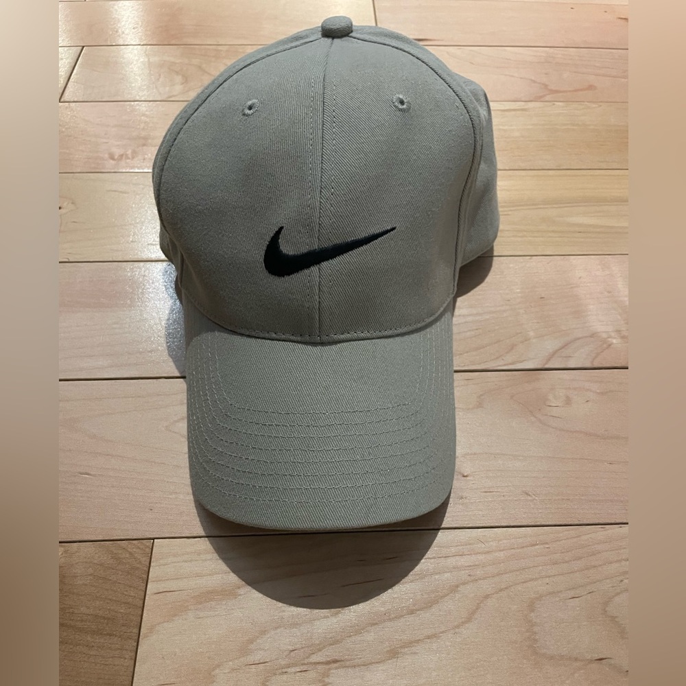 Nike Curved brim hat